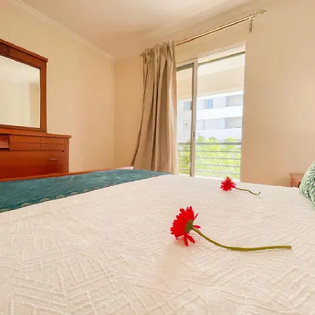 Elizabeth Funchal (Madeira)